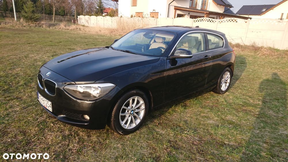BMW Seria 1 - 32