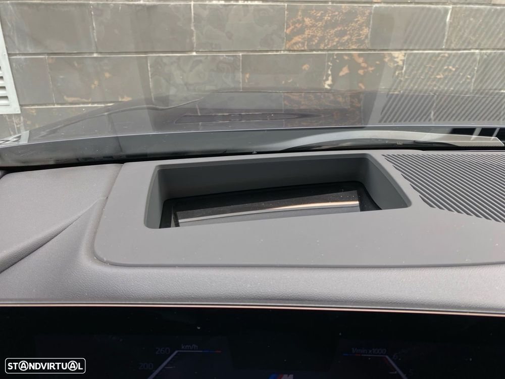 BMW 520 d Pack Desportivo M Pro - 8