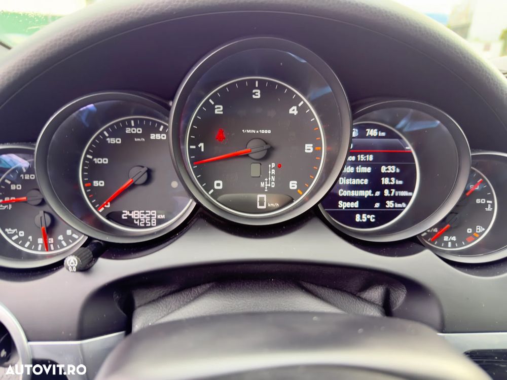 Porsche Cayenne Diesel Platinum Edition - 11