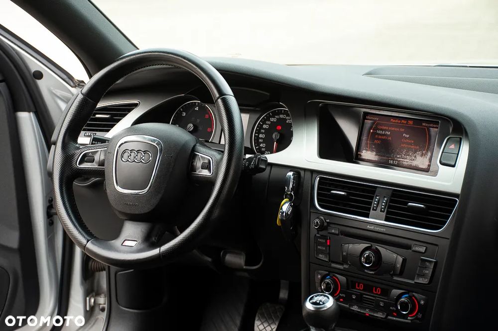 Audi A4 Avant 2.0 TDI DPF S line Sportpaket - 15