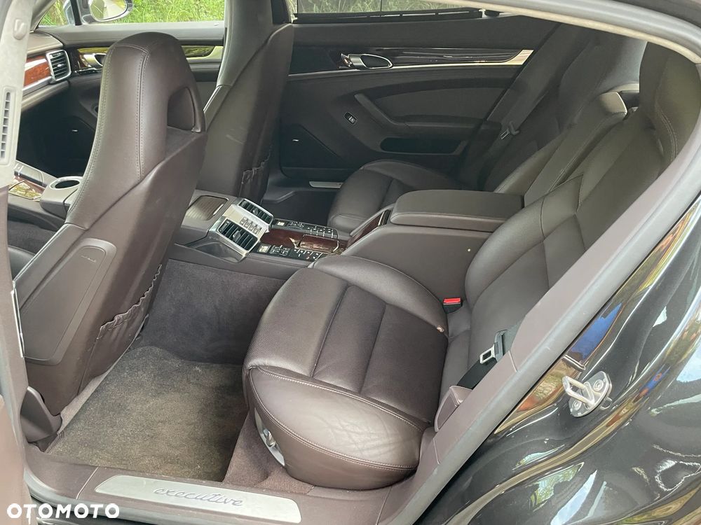 Porsche Panamera Turbo Executive PDK - 22