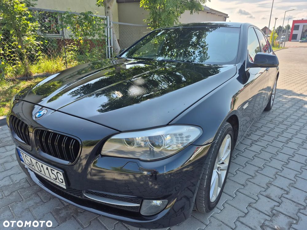 BMW Seria 5 520d xDrive - 7
