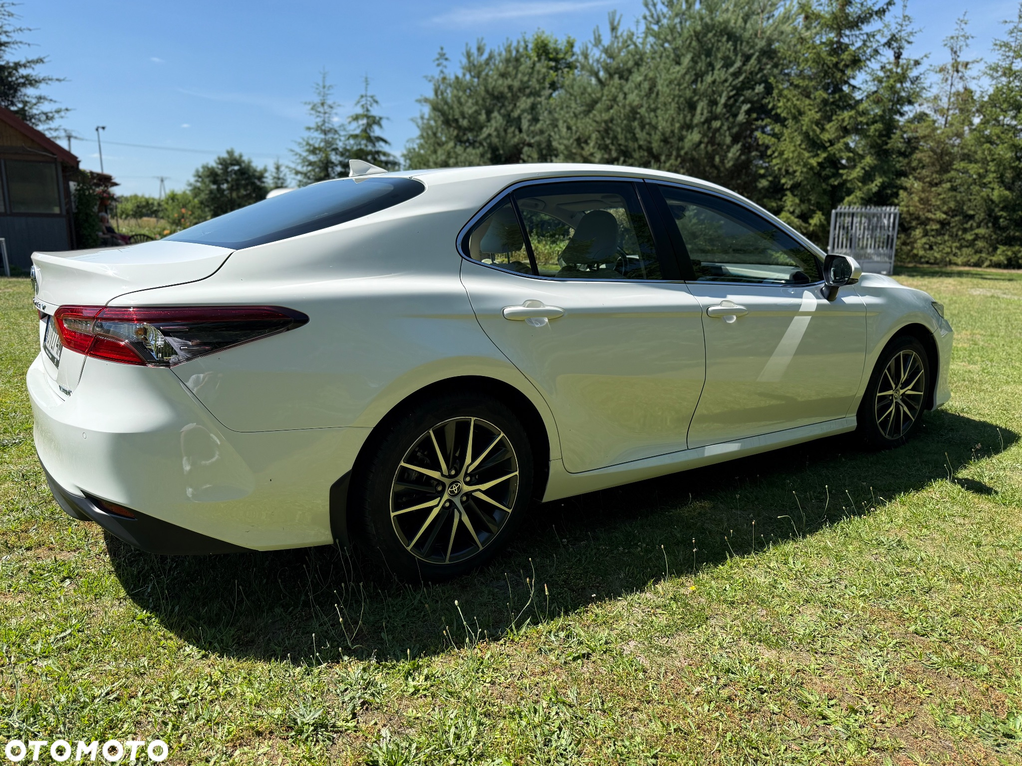 Toyota Camry Business Edition - 3