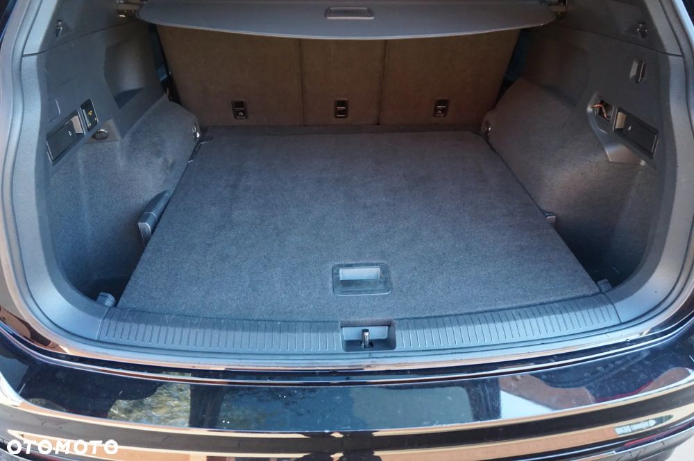Volkswagen Tiguan Allspace 2.0 TDI 4Mot R-Line DSG - 19