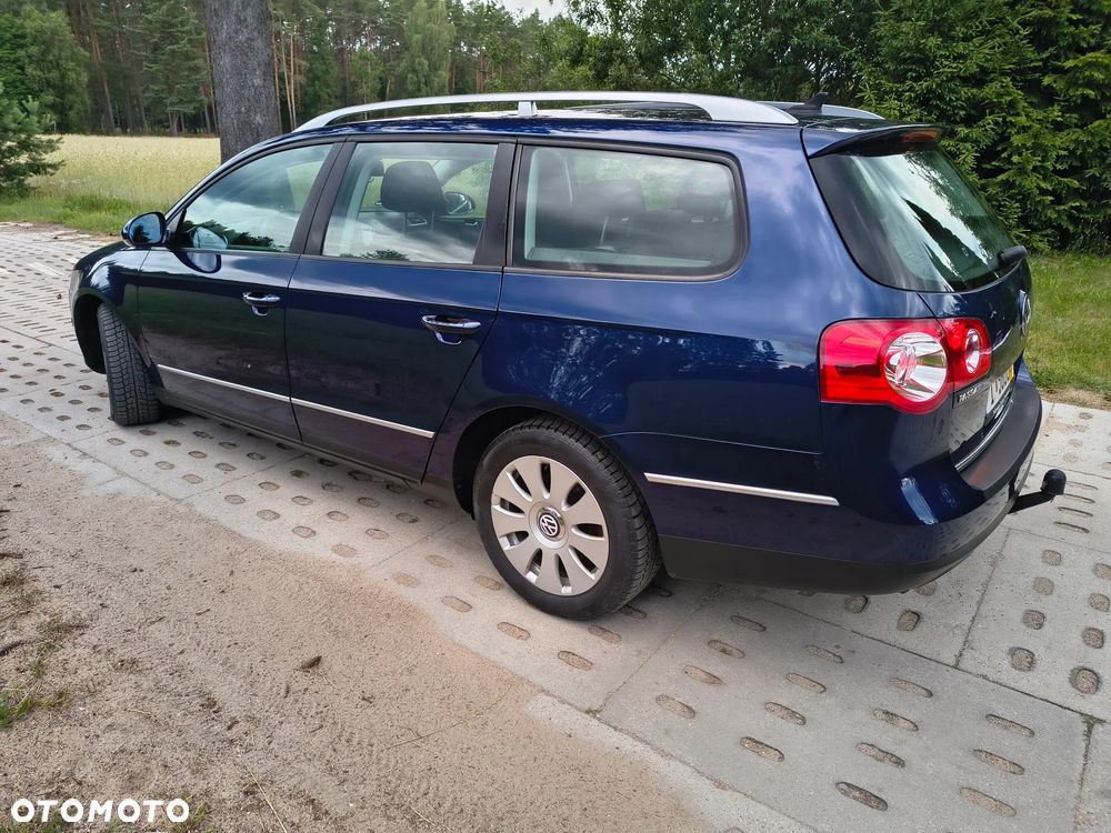 Volkswagen Passat 2.0 TDI BlueMotion Technology Comfortline - 25
