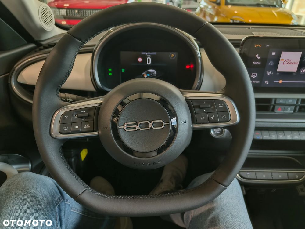 Fiat 600 1.2 Turbo La Prima eDCT - 12