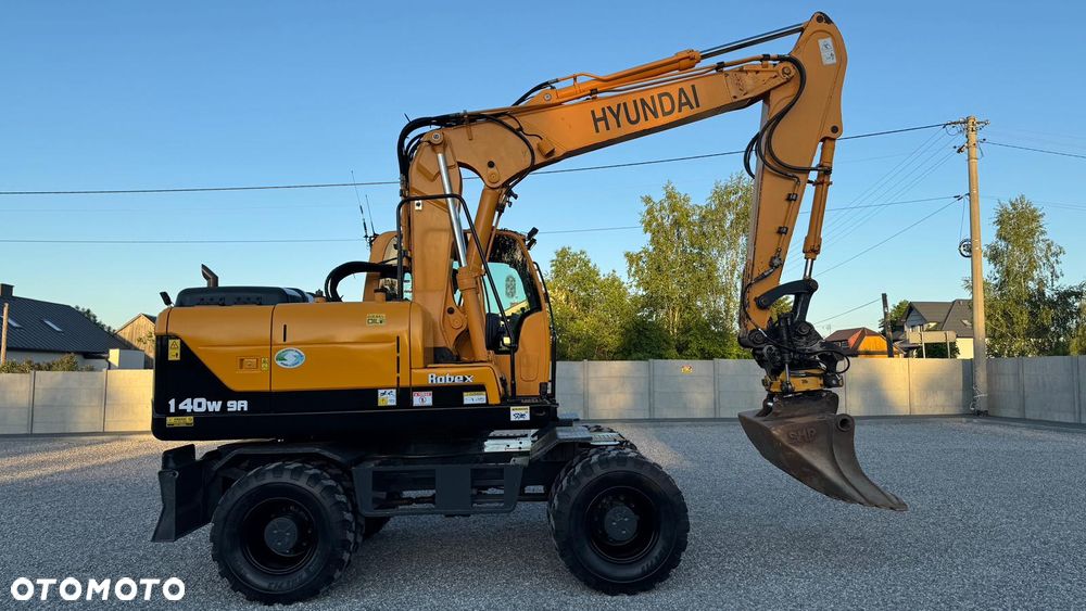 Hyundai Robex 140 - 13
