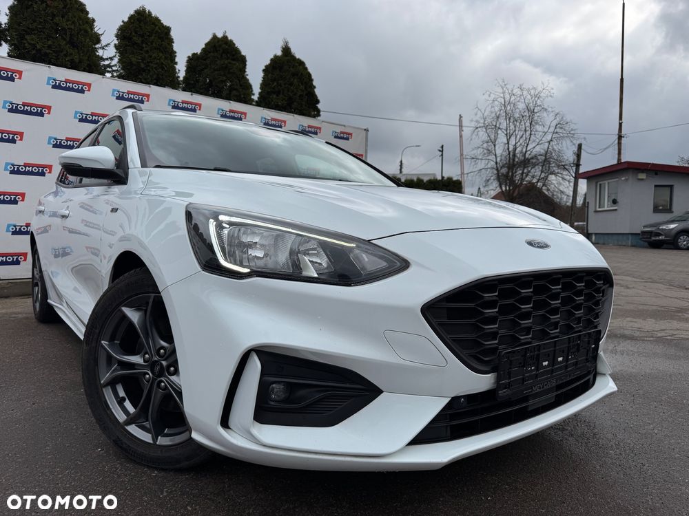 Ford Focus 1.5 EcoBlue Start-Stopp-System ST-LINE DESIGN - 8