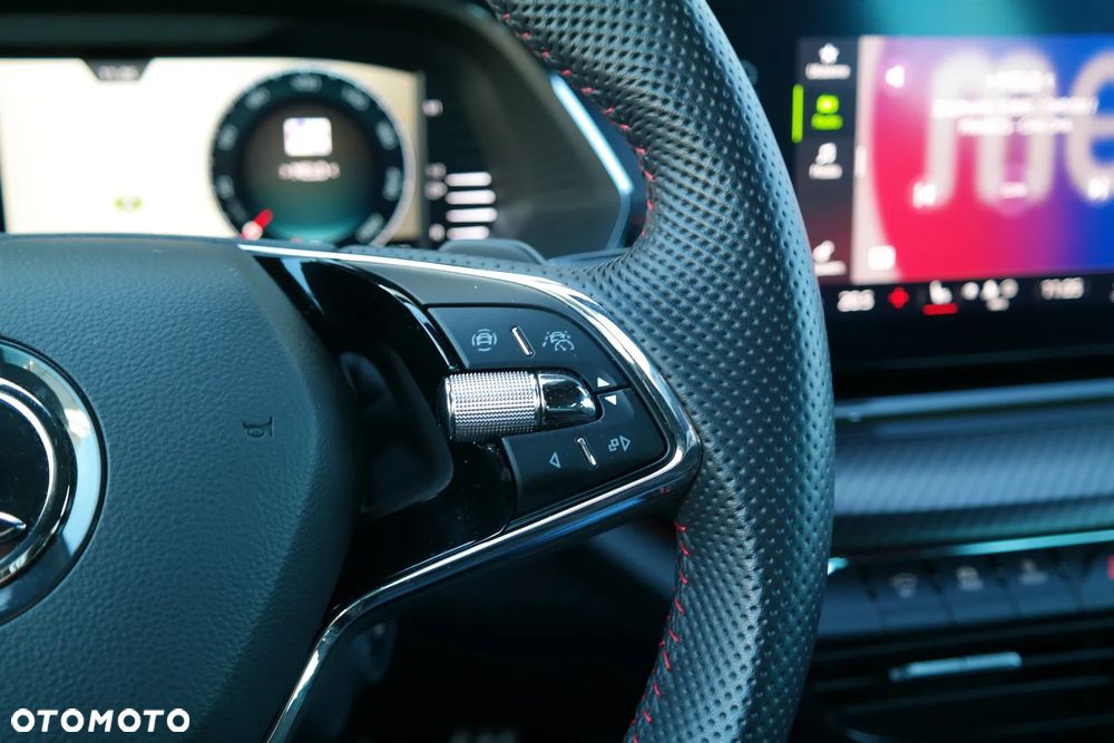 Skoda Octavia Combi 2.0 TDI DSG 4x4 RS - 20