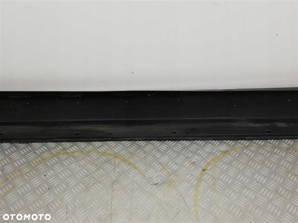Listwa progowa ZEWNĘTRZNA prawa BMW Seria 5 E61 KOMBI 2003-2010 - 10