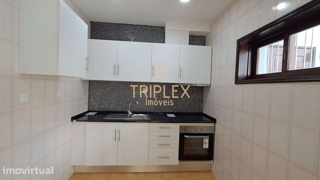 Casa T2 - Caverneira - Águas Santas  - Maia - Grande imagem: 2/26