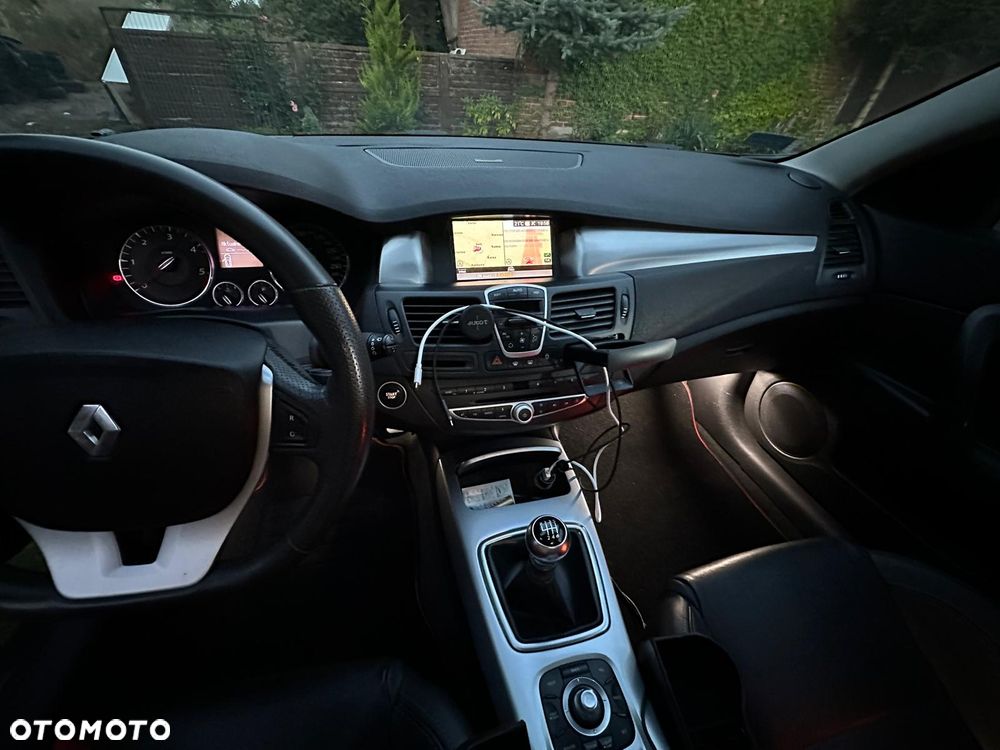 Renault Laguna 2.0 dCi FAP GT - 18