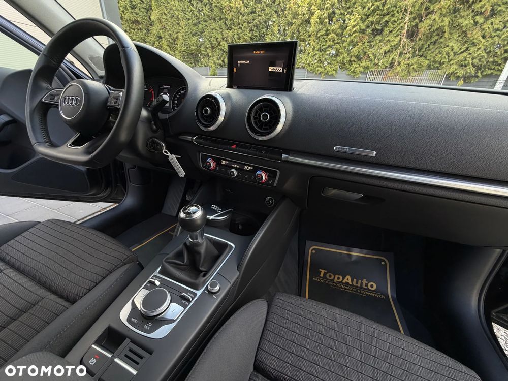 Audi A3 Sportback 2.0 TDI Ambiente - 16