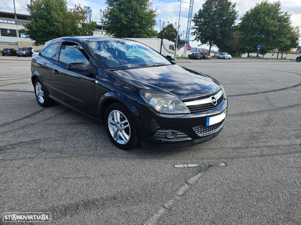 Opel Astra GTC 1.3 CDTi - 3