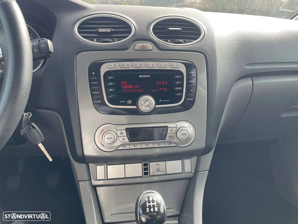 Ford Focus 1.6 TDCi Ghia - 13