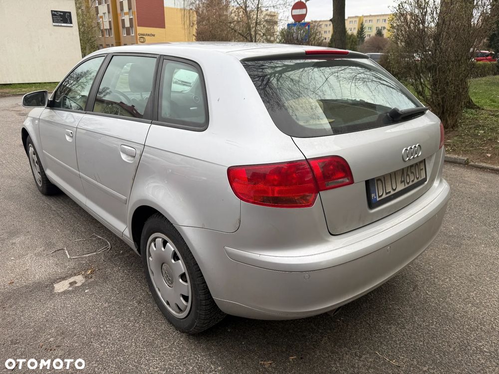 Audi A3 Sportback 1.6 Attraction - 9