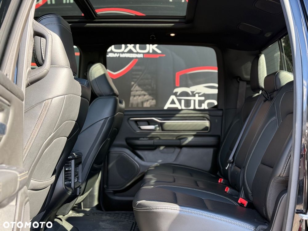 RAM 1500 Crew Cab Sport - 22