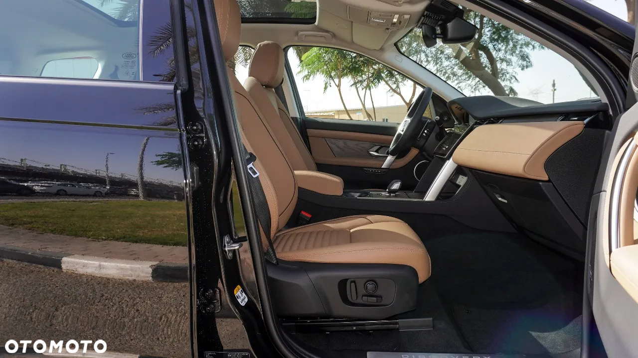 Land Rover Discovery Sport P250 Dynamic HSE - 23