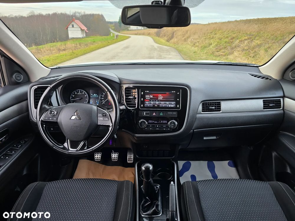 Mitsubishi Outlander 2.0 2WD Edition - 23