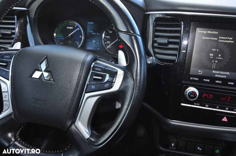 Mitsubishi Outlander 2.4 4WD CVT Intense - 12