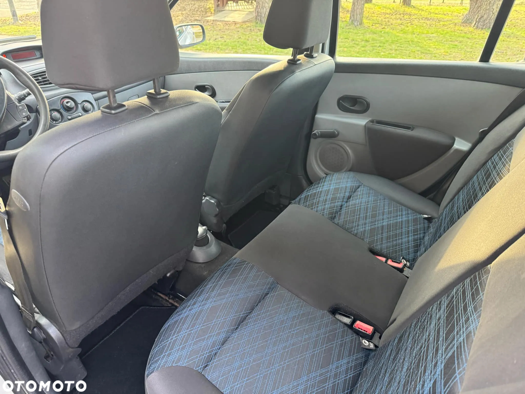 Renault Clio 1.2 16V All Inclusive - 12