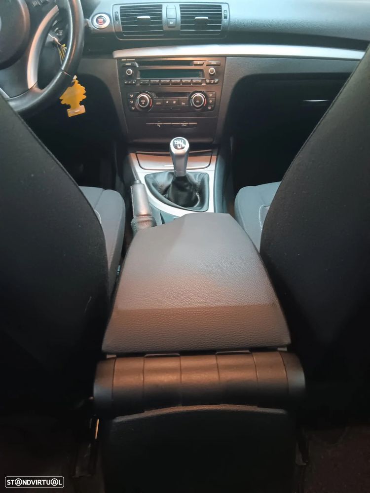 BMW 116 d Sport Line - 11