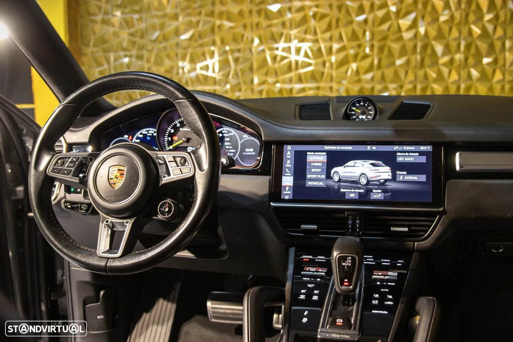 Porsche Cayenne Coupé Turbo S E-Hybrid - 21