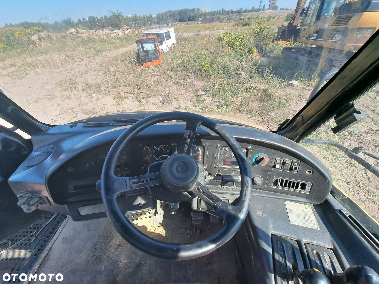 Versalift 730 - 24