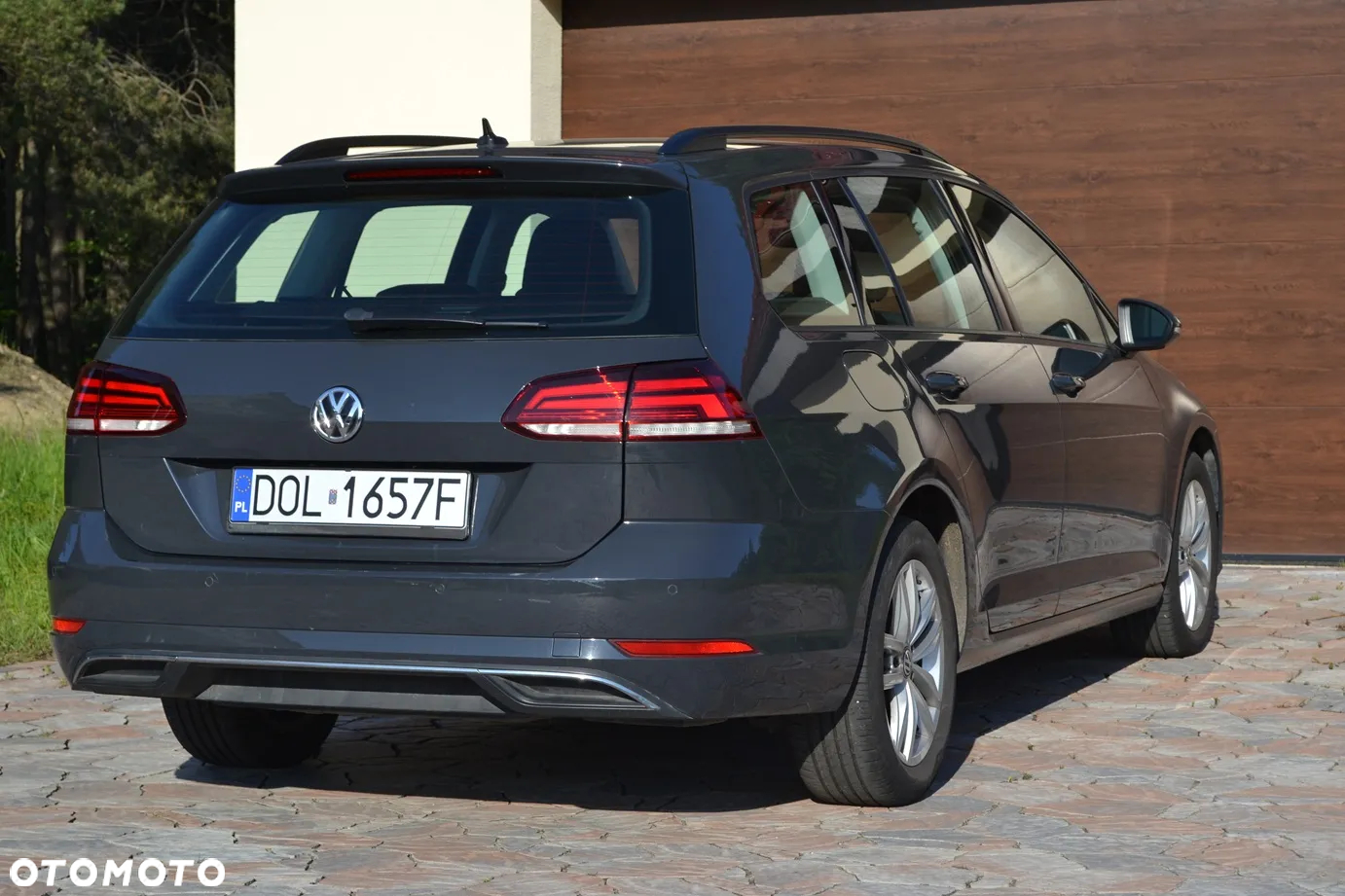 Volkswagen Golf 1.6 TDI SCR Comfortline - 10