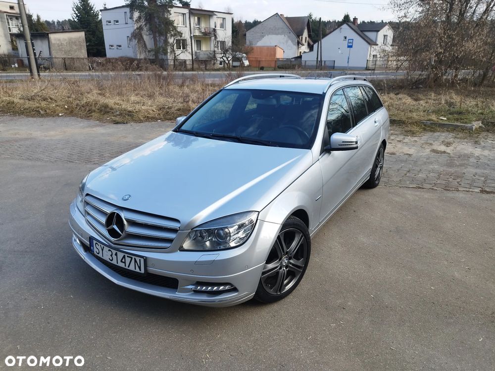 Mercedes-Benz Klasa C 200 CGI Automatik BlueEFFICIENCY Avantgarde - 11
