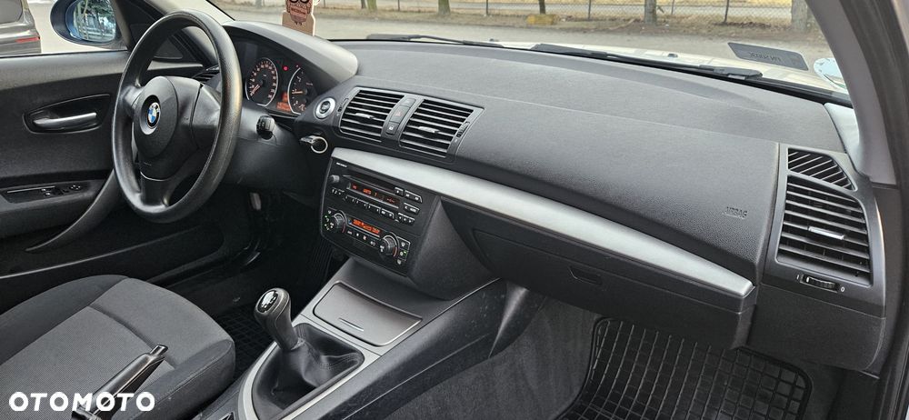 BMW Seria 1 - 28
