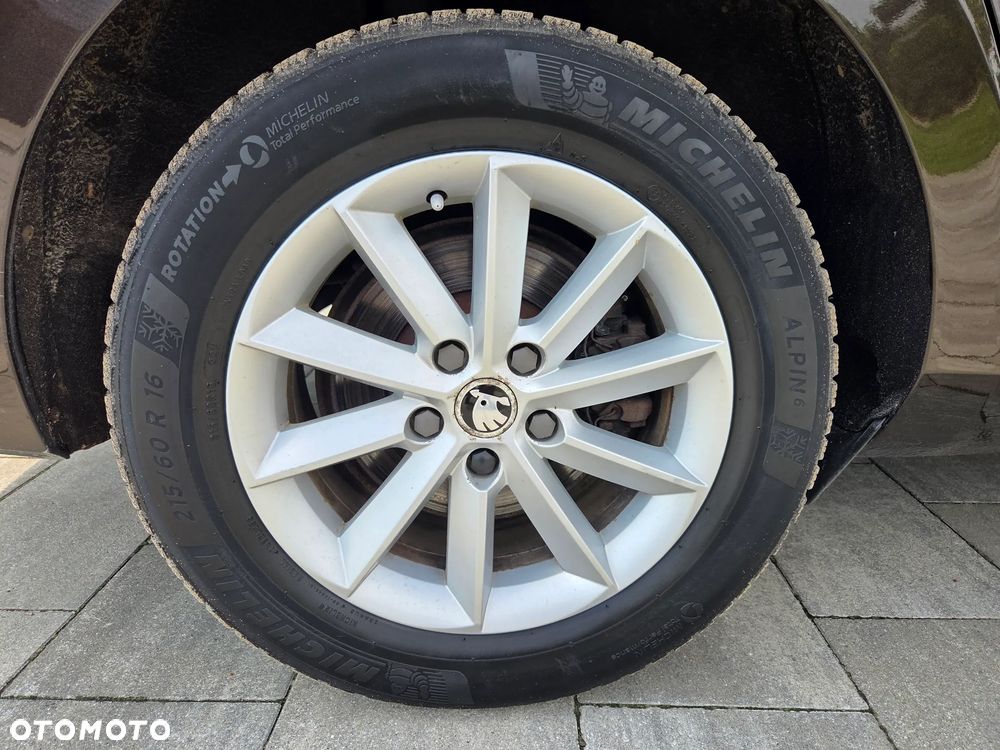 Skoda Superb 2.0 TDI Ambition DSG - 17