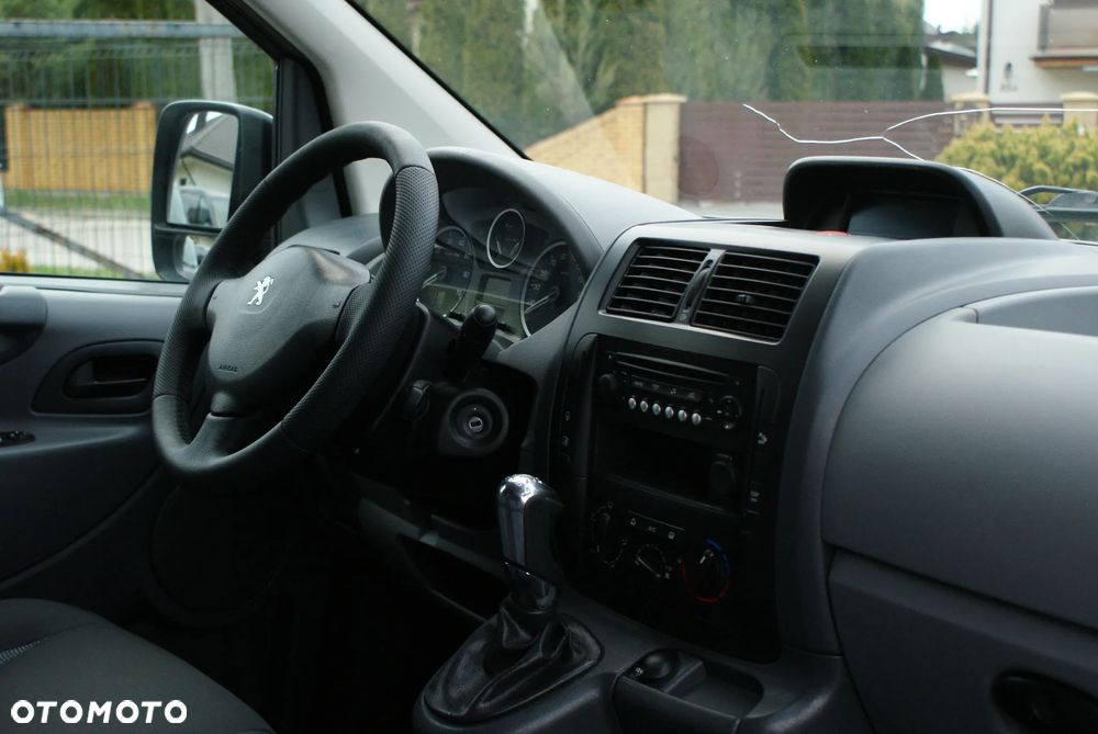Peugeot Expert - 13
