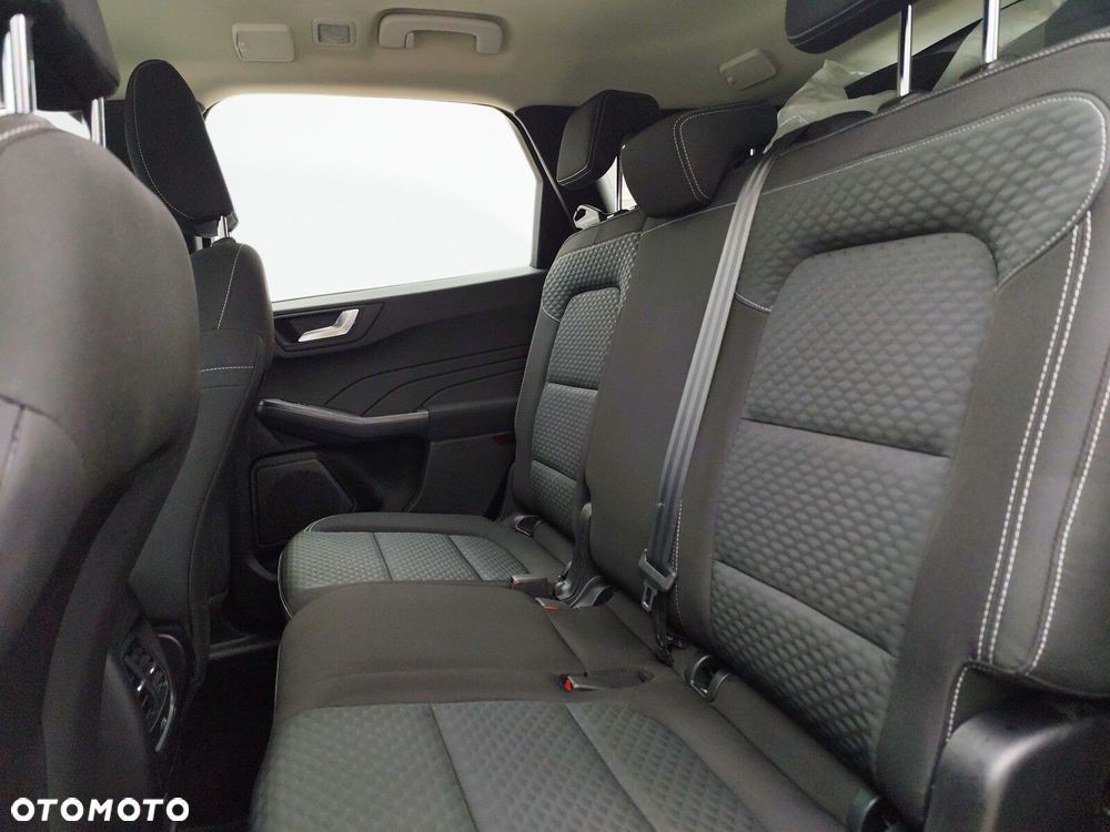 Ford Kuga - 13