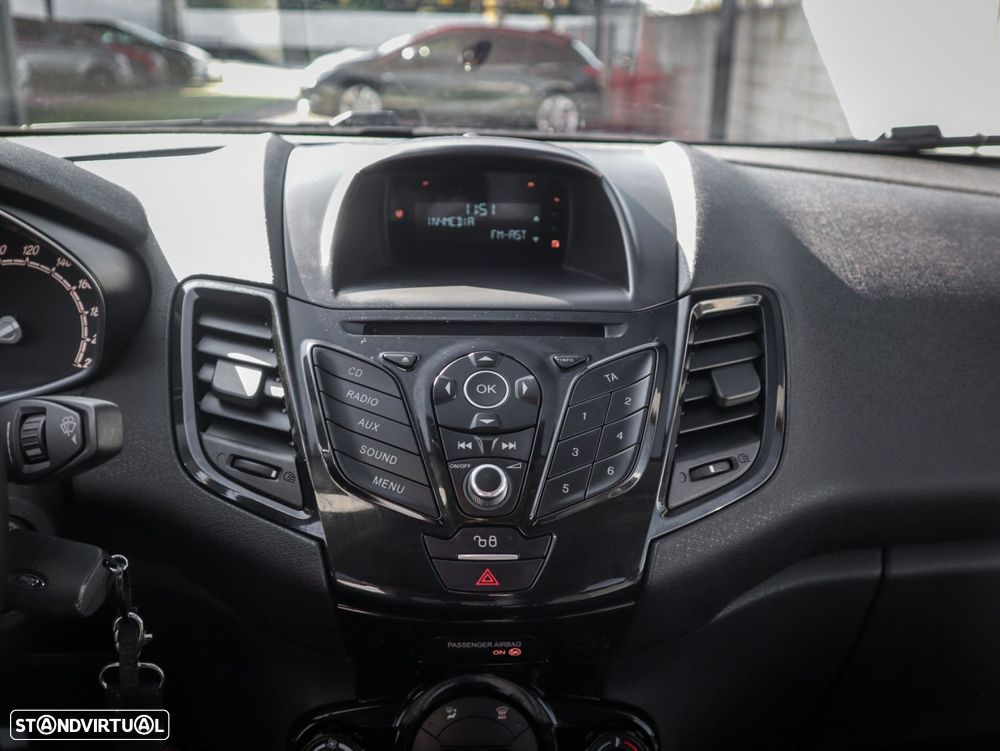 Ford Fiesta 1.0 Ti-VCT Titanium - 22