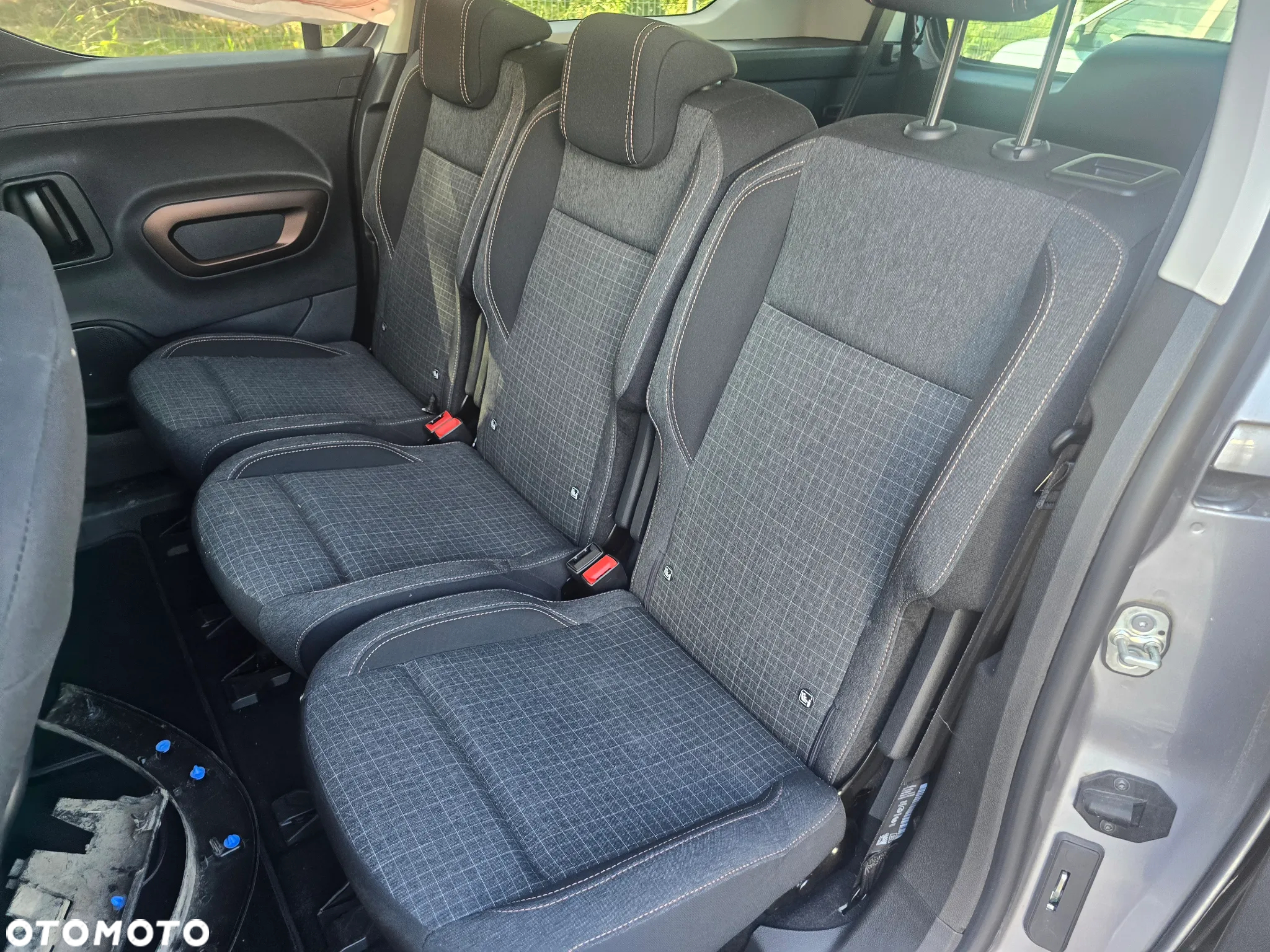 Peugeot Rifter PureTech 130 L2 EAT8 7-Sitzer GT - 8