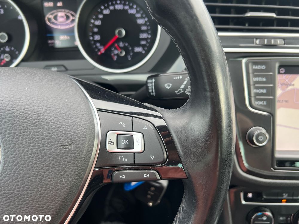 Volkswagen Tiguan - 31