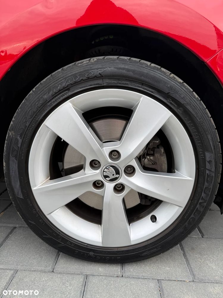 Skoda RAPID 1.4 TSI Style DSG - 13