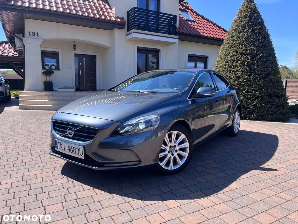 Volvo V40 D2 Summum - 1