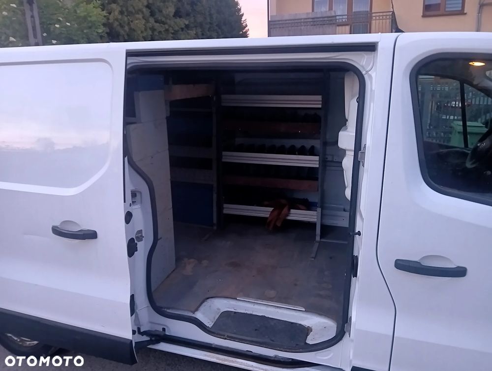 Opel Vivaro - 8