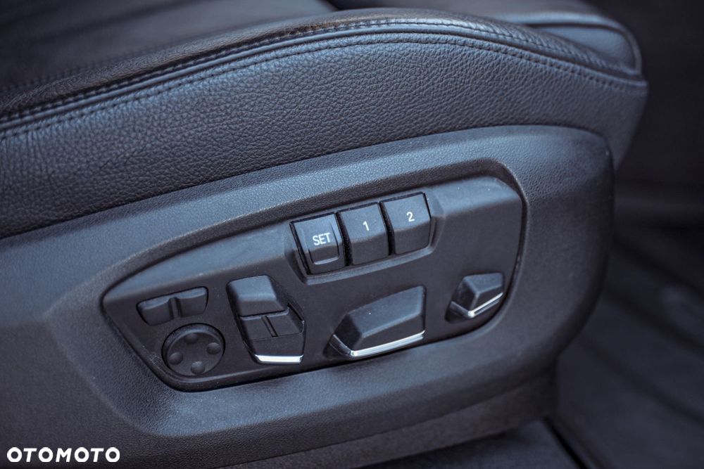 BMW X5 xDrive30d Sport-Aut - 23