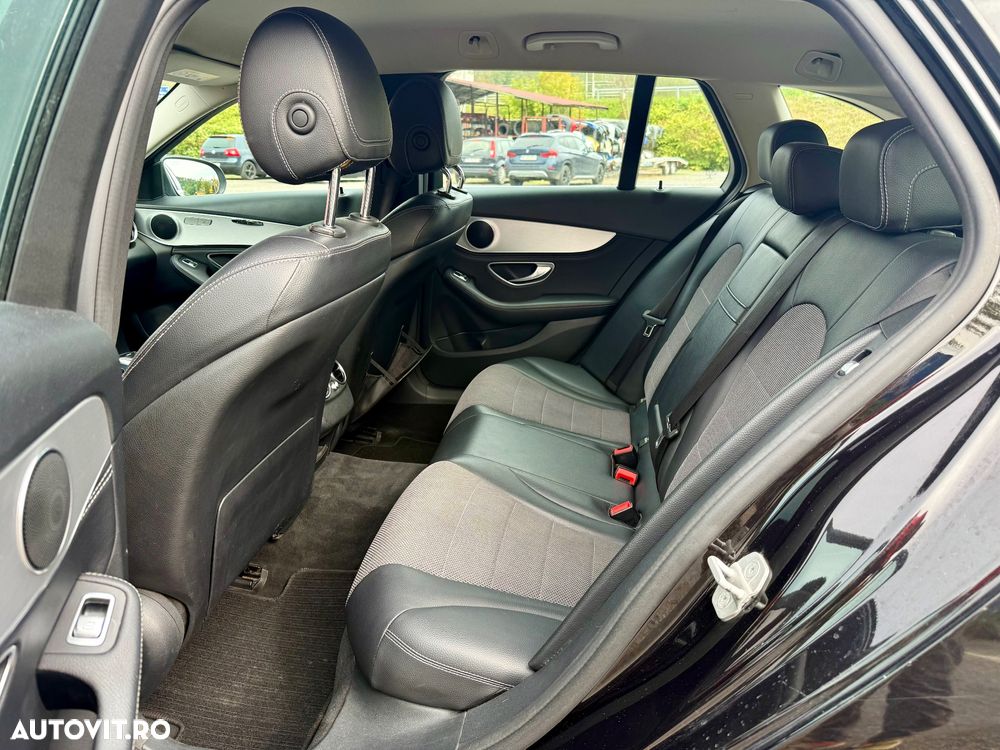 Mercedes-Benz C 220 (BlueTEC) d T 7G-TRONIC Avantgarde - 7