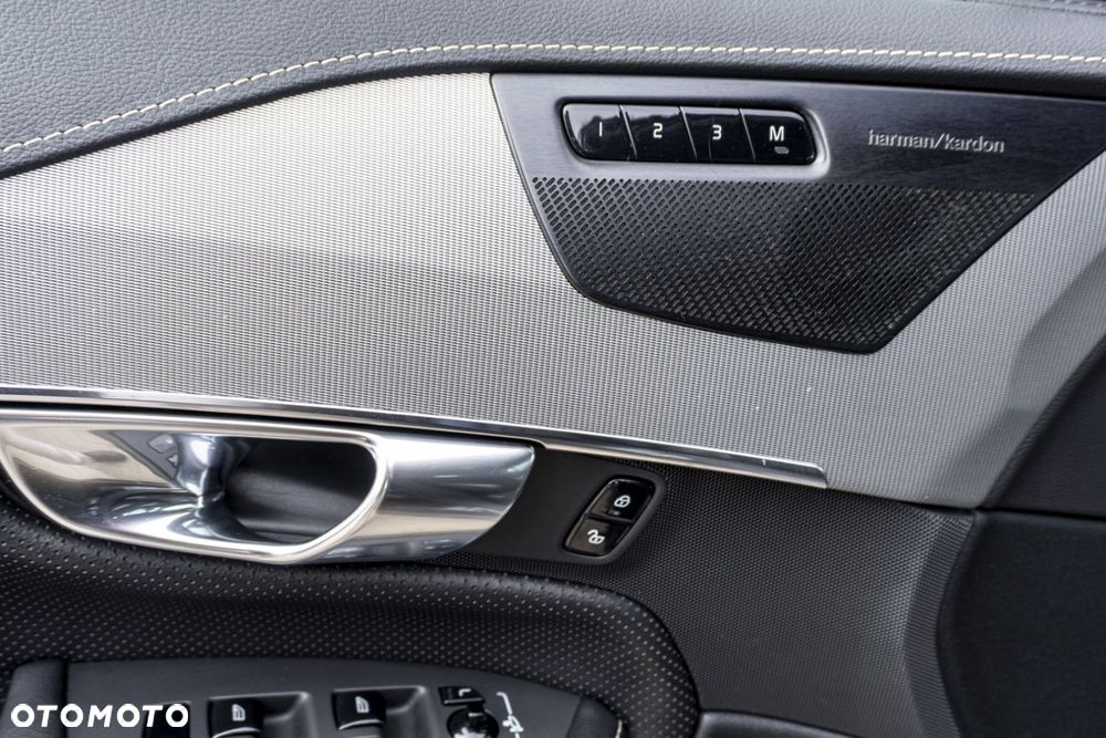 Volvo XC 90 - 14