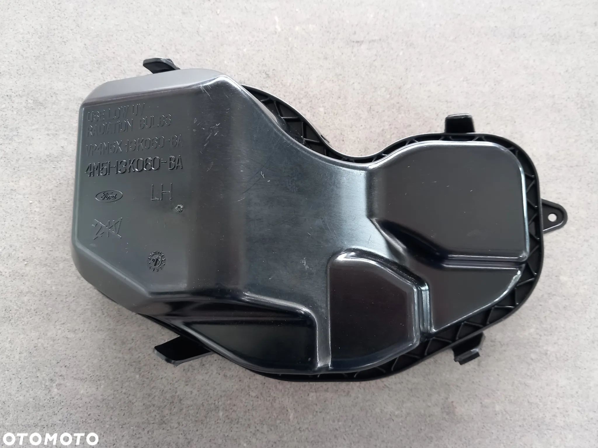 Pokrywka kołpak dekielek reflektora halogenowego Ford Focus MK2 2004-2008, Focus Cabriolet 2006-2010 1324266 - 1