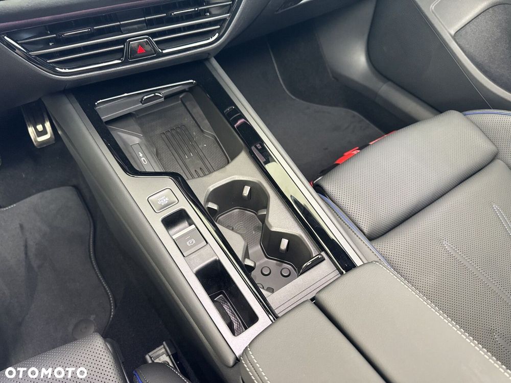 Volkswagen Passat - 16