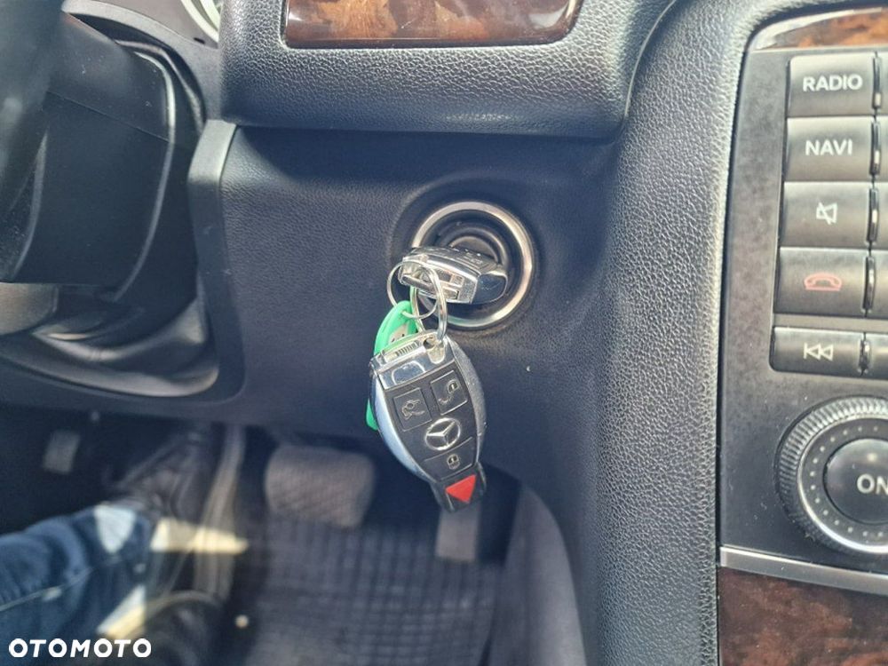 Mercedes-Benz Klasa R 350 CDI L DPF 4Matic 7G-TRONIC - 18