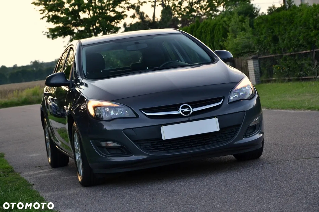 Opel Astra 1.4 Turbo Edition - 12
