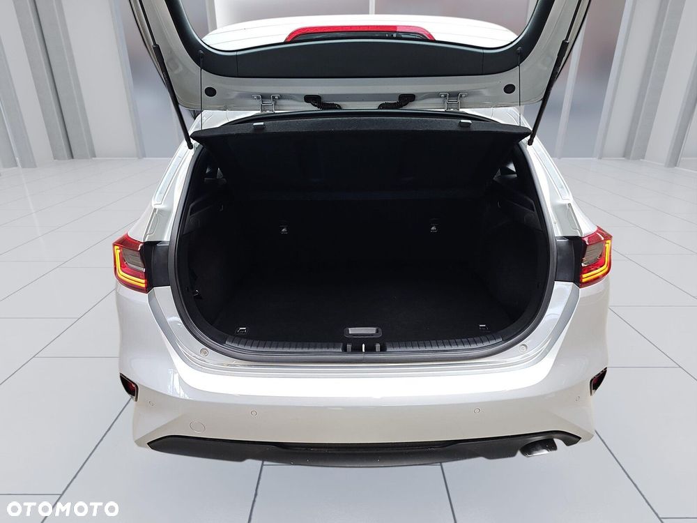 Kia Ceed 1.5 T-GDI M - 20