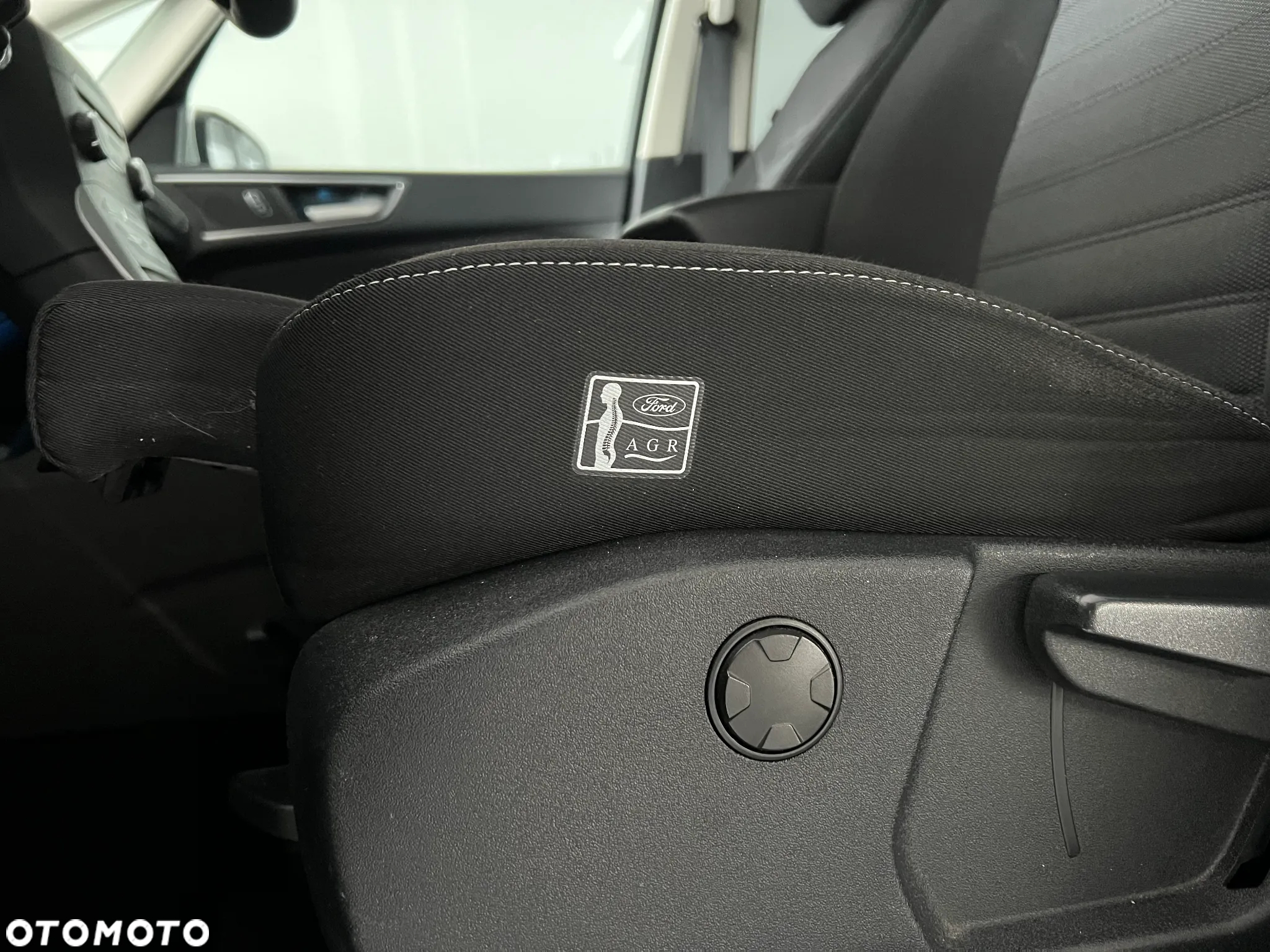 Ford S-Max 2.0 EcoBlue Titanium - 23