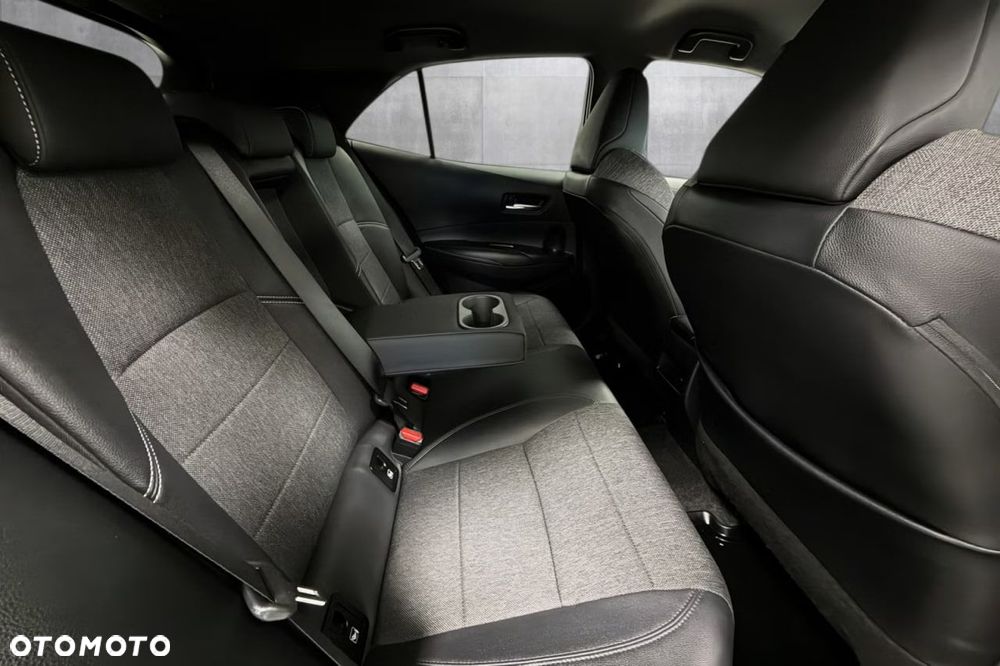 Toyota Corolla 1.8 Comfort - 25